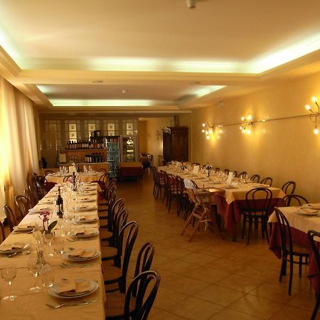Albergo Miramonti Кастельново-не-Монти Экстерьер фото