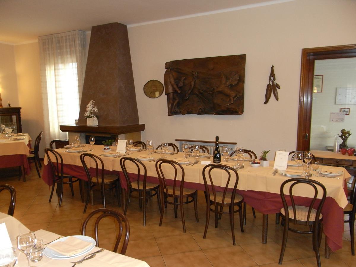 Albergo Miramonti Кастельново-не-Монти Экстерьер фото